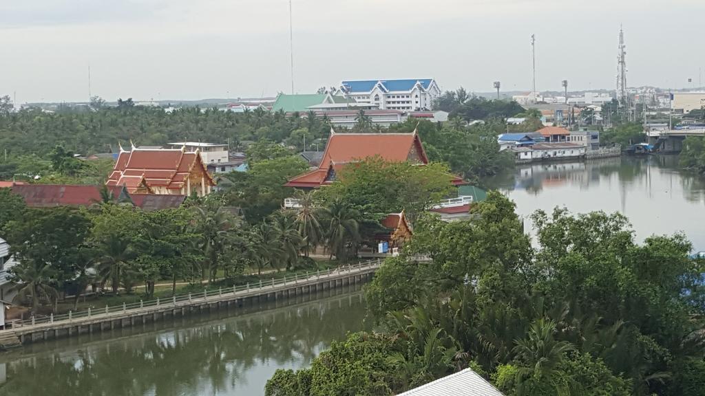 Coco View Hotel Samut Songkhram Exterior foto